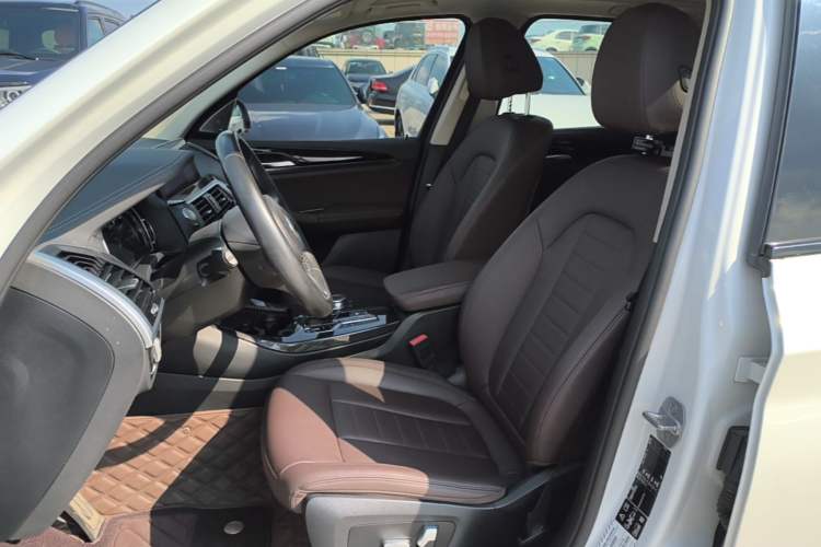 Used BMW X3 2018 xDrive25i M Sport Package China VI Left Front Seat
