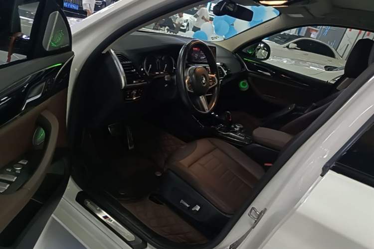 Used BMW X3 2018 xDrive25i M Sport Package China VI Left Front Seat