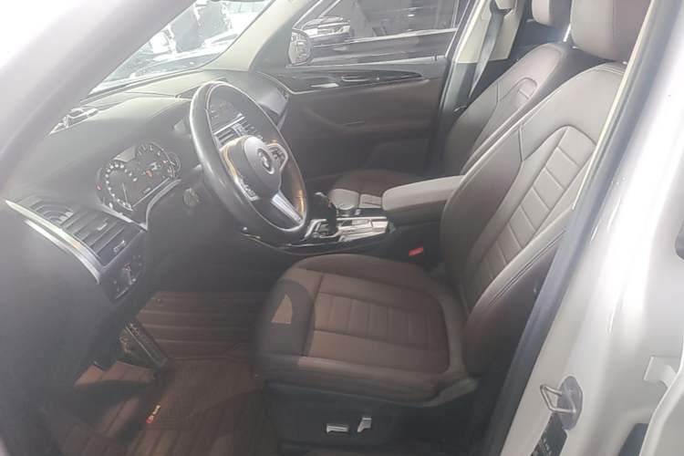 Used BMW X3 2018 xDrive25i M Sport Package China V Left Front Seat