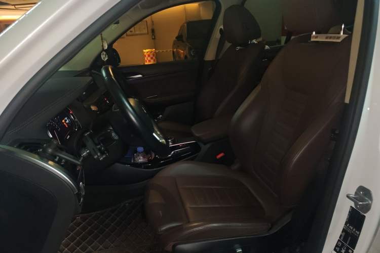 Used BMW X3 2018 xDrive28i Luxury Package China VI Emission Standard Left Front Seat