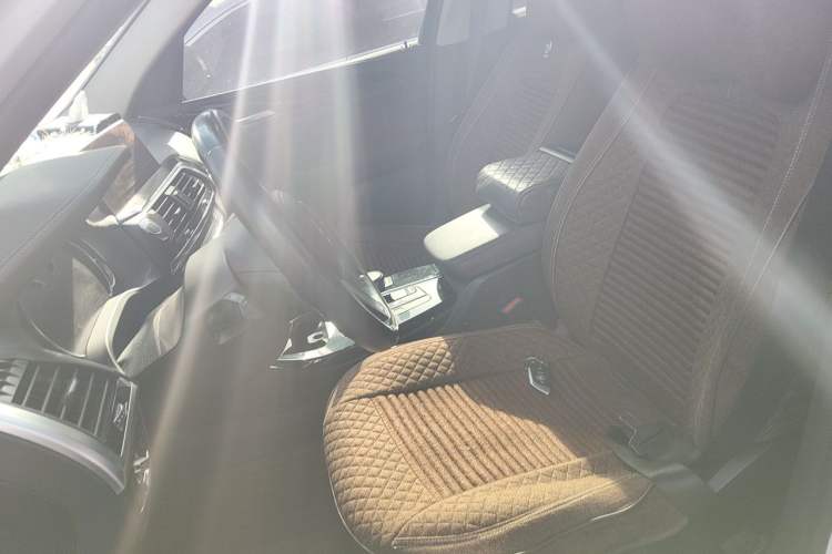 Used BMW X3 2018 xDrive25i M Sport Package China VI Left Front Seat