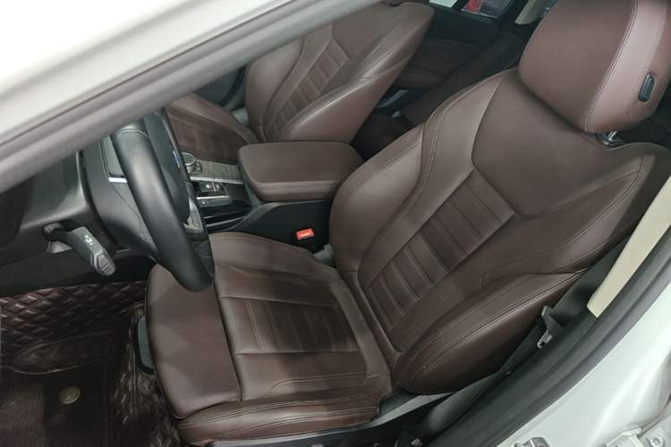 Used BMW X3 2018 xDrive28i Luxury Package China VI Emission Standard Left Front Seat