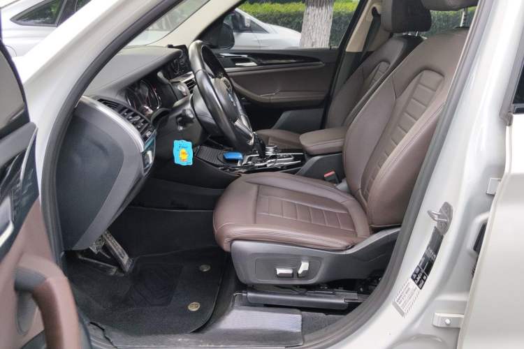 Used BMW X3 2018 xDrive25i M Sport Package China V Left Front Seat
