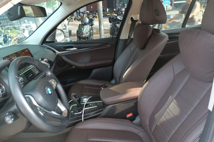 Used BMW X3 2018 xDrive25i Luxury Package China VI Emission Standard Left Front Seat