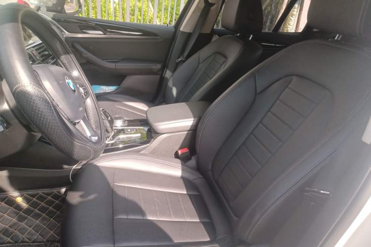 Used BMW X3 2018 xDrive25i Luxury Package China VI Emission Standard Left Front Seat