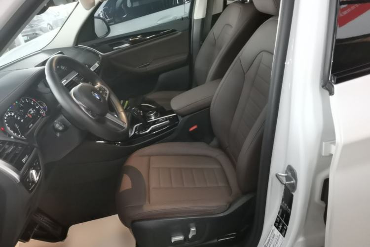 Used BMW X3 2018 xDrive25i M Sport Package China V Left Front Seat