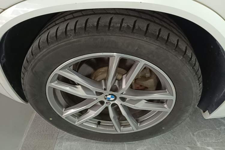 Used BMW X3 2018 xDrive28i M Sport Package China VI Left Front Wheel Hub