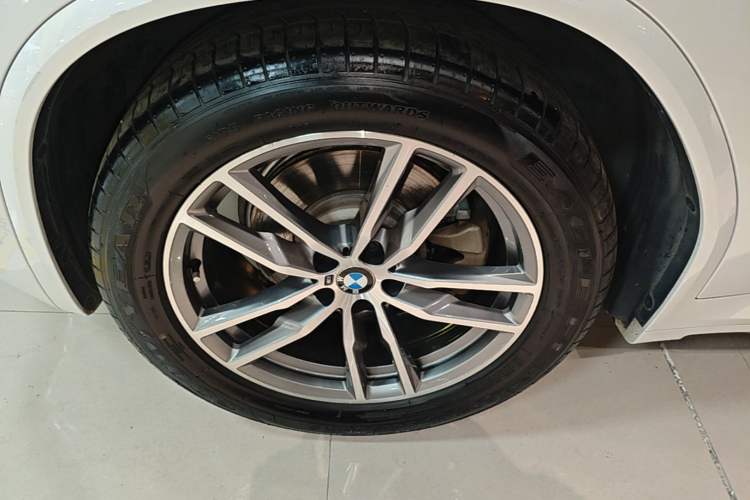 Used BMW X3 2018 xDrive30i Luxury Edition M Sport Package China VI Left Front Wheel Hub