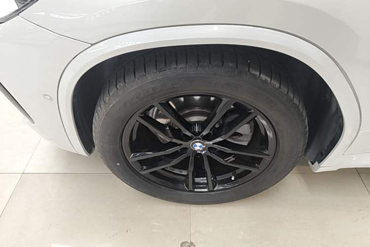 Used BMW X3 2018 xDrive28i M Sport Package China VI Left Front Wheel Hub