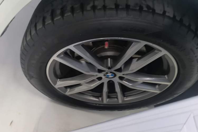 Used BMW X3 2018 xDrive25i M Sport Package China VI Left Front Wheel Hub