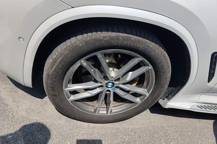Used BMW X3 2018 xDrive30i Luxury Model M Sport Package China V Left Front Wheel Hub