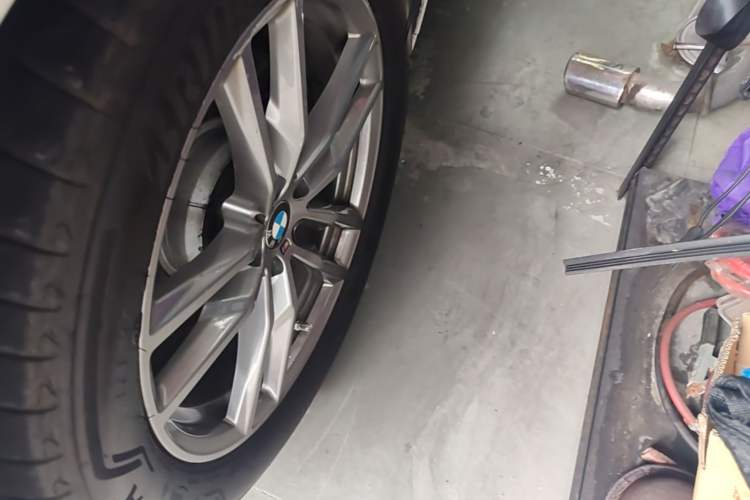 Used BMW X3 2018 xDrive28i M Sport Package China VI Left Front Wheel Hub
