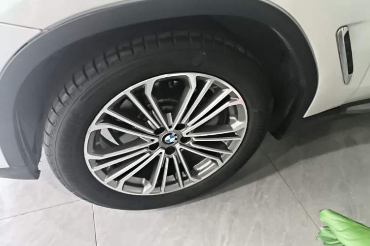 Used BMW X3 2018 xDrive28i Luxury Package China VI Emission Standard Left Front Wheel Hub