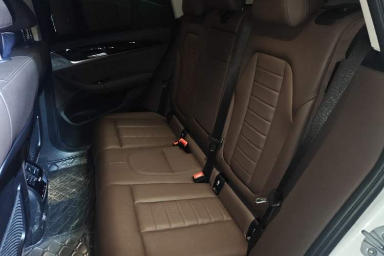 Used BMW X3 2018 xDrive25i Luxury Package China V Left Rear Seat