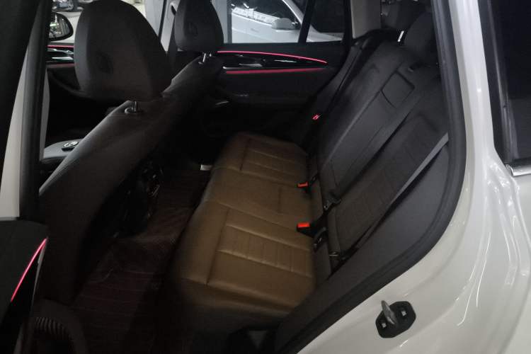 Used BMW X3 2018 xDrive25i Luxury Package China V Left Rear Seat