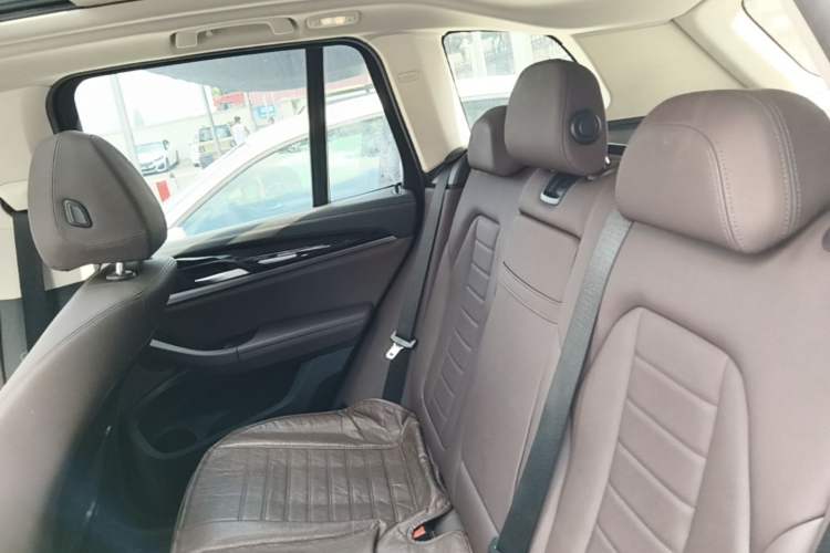 Used BMW X3 2018 xDrive25i M Sport Package China V Left Rear Seat