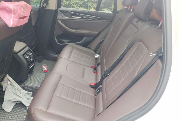 Used BMW X3 2018 xDrive25i M Sport Package China V Left Rear Seat