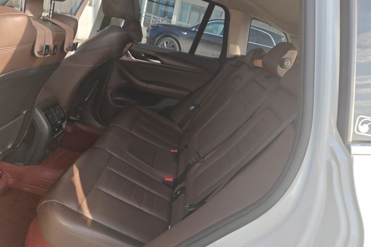 Used BMW X3 2018 xDrive28i Luxury Package China VI Emission Standard Left Rear Seat