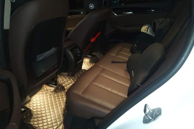 Used BMW X3 2018 xDrive25i Luxury Package China V Left Rear Seat