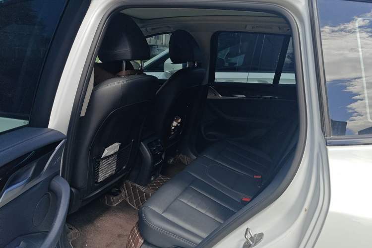 Used BMW X3 2018 xDrive25i M Sport Package China V Left Rear Seat