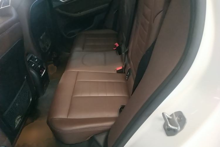 Used BMW X3 2018 xDrive28i Luxury Package China VI Emission Standard Left Rear Seat