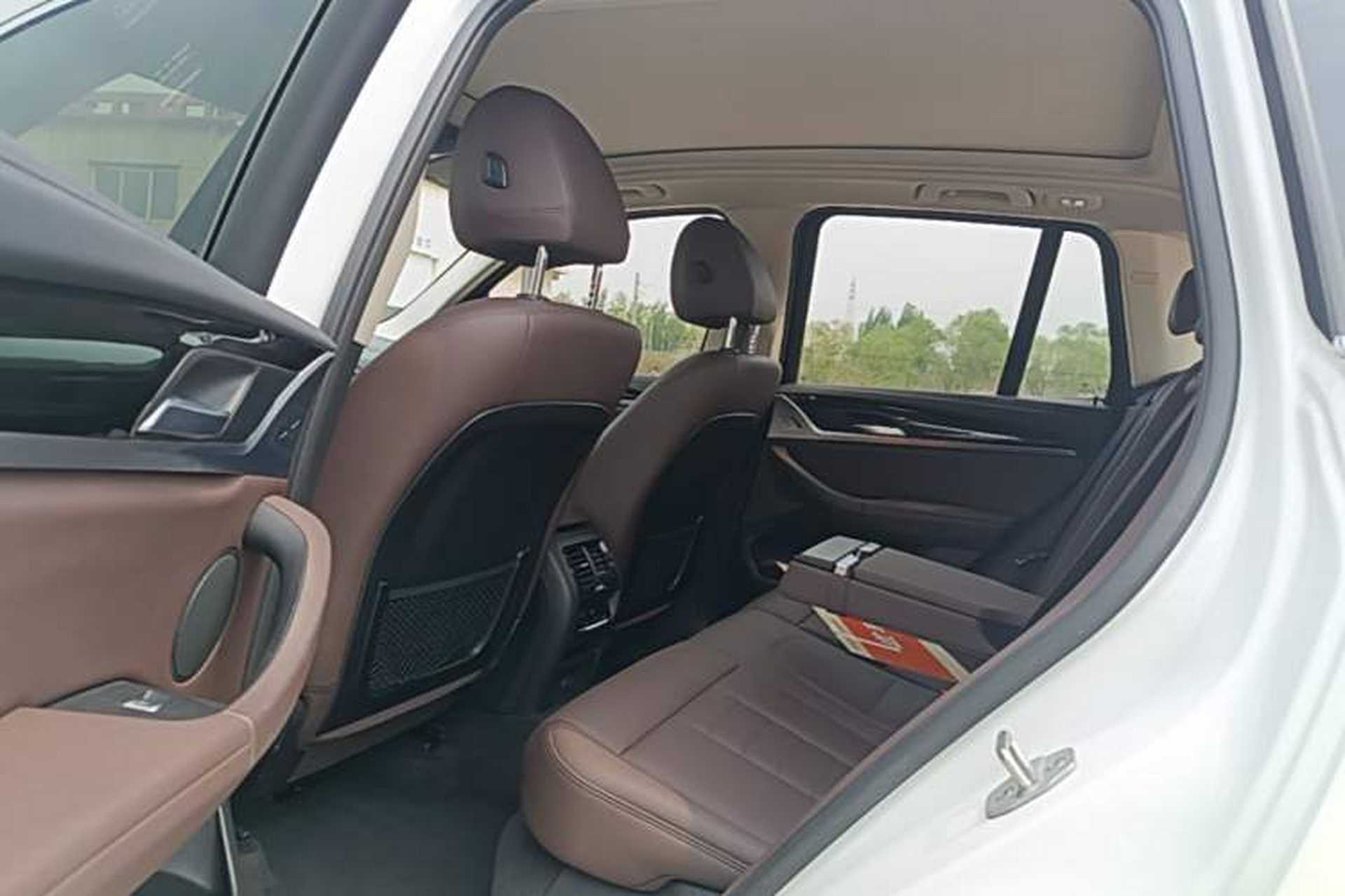 Used BMW X3 2018 xDrive25i Luxury Package China VI Emission Standard Left Rear Seat
