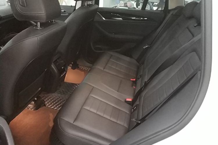 Used BMW X3 2018 xDrive25i M Sport Package China V Left Rear Seat