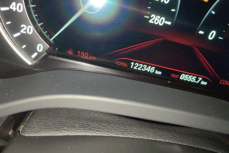 Used BMW X3 2018 xDrive25i M Sport Package China V Odometer Close Up