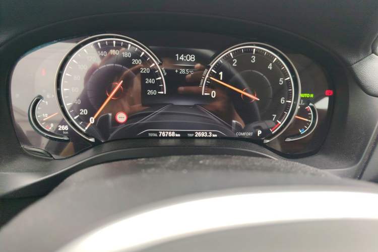Used BMW X3 2018 xDrive30i Luxury Model M Sport Package China V Odometer Close Up