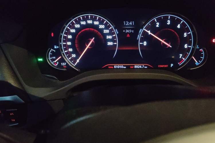 Used BMW X3 2018 xDrive30i Luxury Edition M Sport Package China VI Odometer Close Up