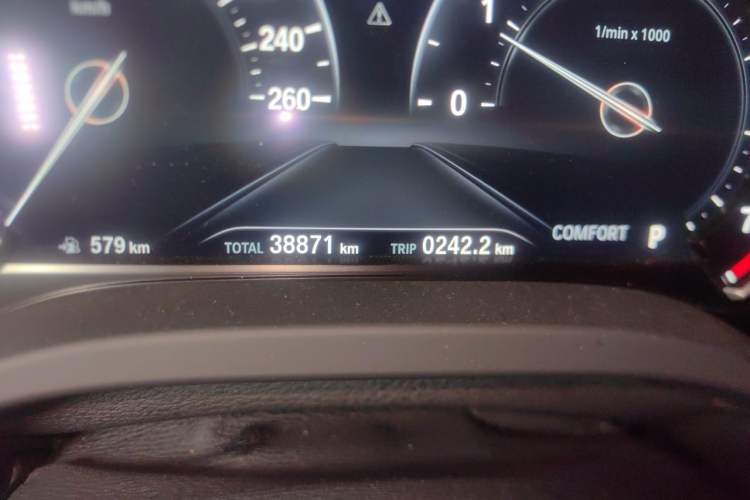 Used BMW X3 2018 xDrive25i Luxury Package China V Odometer Close Up