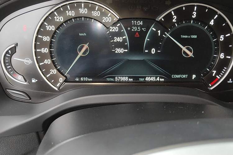 Used BMW X3 2018 xDrive25i M Sport Package China V Odometer Close Up