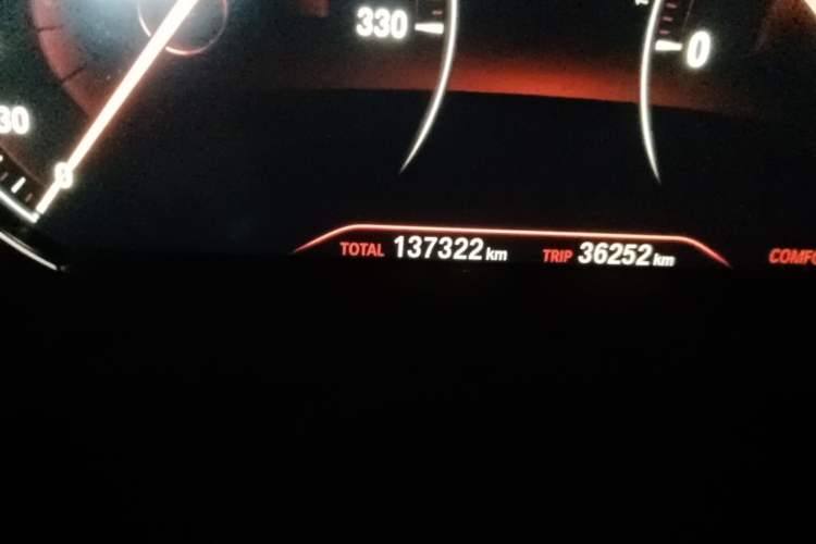 Used BMW X3 2018 xDrive28i M Sport Package China V Emission Standard Odometer Close Up