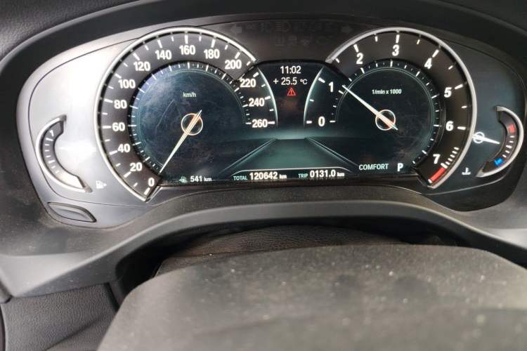 Used BMW X3 2018 xDrive25i M Sport Package China VI Odometer Close Up