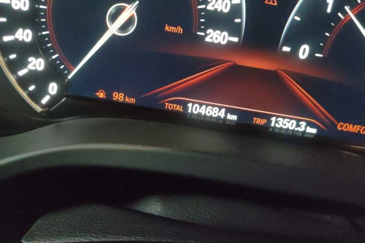 Used BMW X3 2018 xDrive25i Luxury Package China V Odometer Close Up