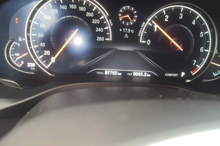 Used BMW X3 2018 xDrive25i M Sport Package China V Odometer Close Up