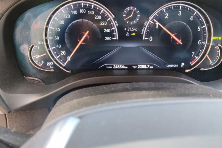 Used BMW X3 2018 xDrive28i Luxury Package China V Odometer Close Up