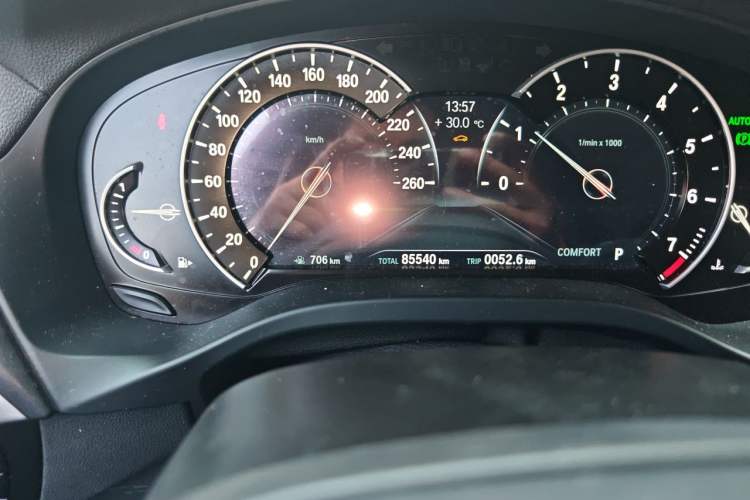 Used BMW X3 2018 xDrive25i Luxury Package China VI Emission Standard Odometer Close Up