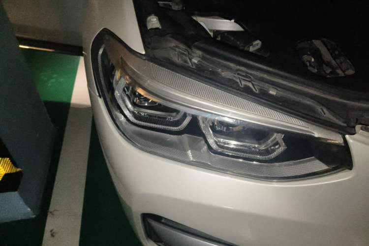 Used BMW X3 2018 xDrive28i Luxury Package China VI Emission Standard Right Front Headlight