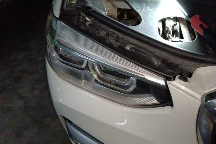 Used BMW X3 2018 xDrive25i Luxury Package China VI Emission Standard Right Front Headlight