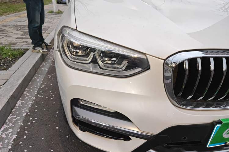Used BMW X3 2018 xDrive28i Luxury Package China VI Emission Standard Right Front Headlight