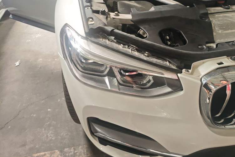 Used BMW X3 2018 xDrive28i Luxury Package China VI Emission Standard Right Front Headlight