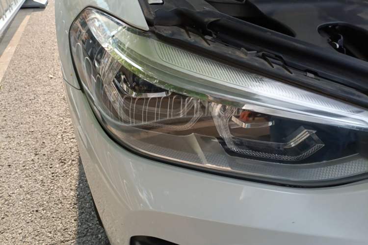 Used BMW X3 2018 xDrive25i Luxury Package China VI Emission Standard Right Front Headlight