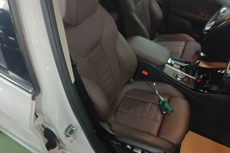 Used BMW X3 2018 xDrive28i Luxury Package China VI Emission Standard Right Front Seat