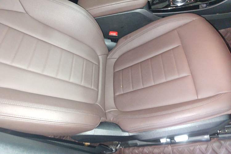 Used BMW X3 2018 xDrive25i M Sport Package China V Right Front Seat