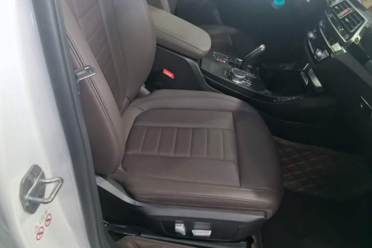 Used BMW X3 2018 xDrive25i M Sport Package China VI Right Front Seat