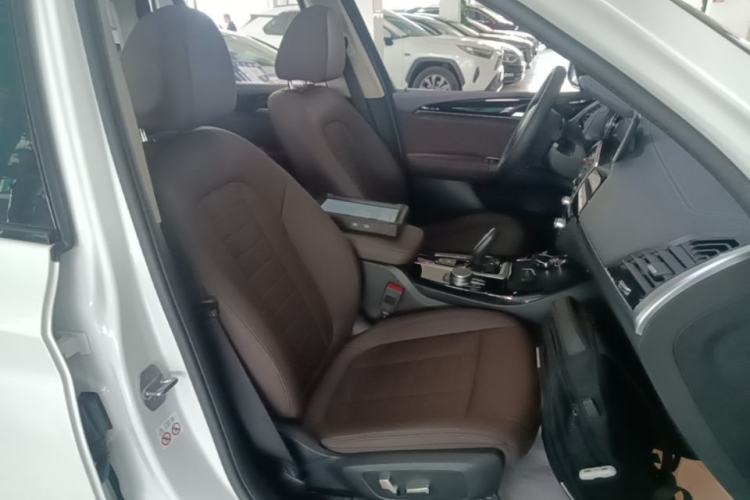 Used BMW X3 2018 xDrive25i M Sport Package China VI Right Front Seat