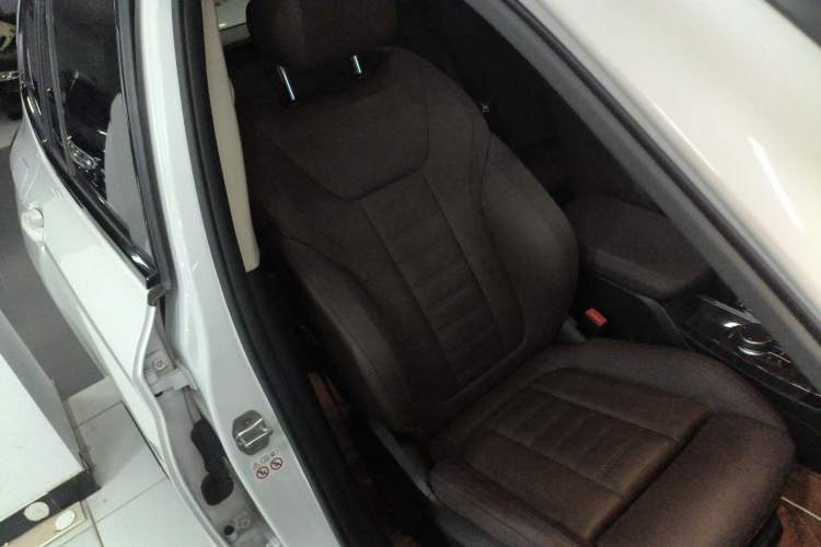 Used BMW X3 2018 xDrive30i Luxury Edition M Sport Package China VI Right Front Seat