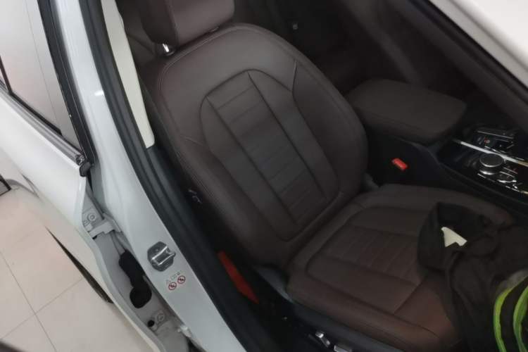 Used BMW X3 2018 xDrive25i M Sport Package China V Right Front Seat