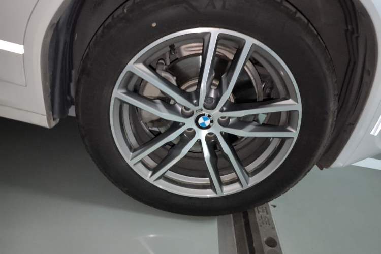 Used BMW X3 2018 xDrive25i M Sport Package China V Right Front Wheel Hub